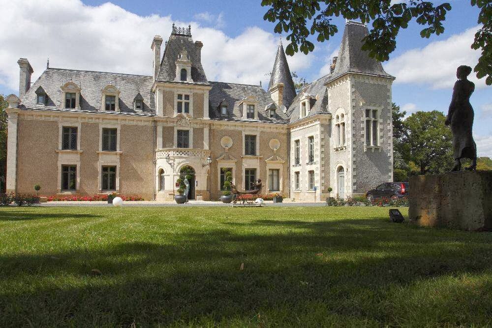 Hotel Chateau De La Barbiniere Saint-Laurent-sur-Sevre Exterior photo